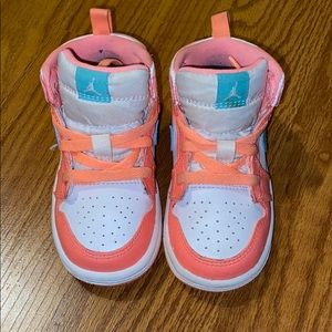 Air Jordan 1’s MID GG 'CRIMSON PULSE' Sz 6c